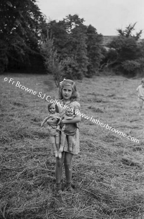 ANN & IAN CAMERON AT CASTLECONNELL